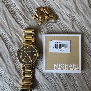 Michael Kors Women's Skylar MK5957 Gold Stainless-Steel Quartz Fashion Watch